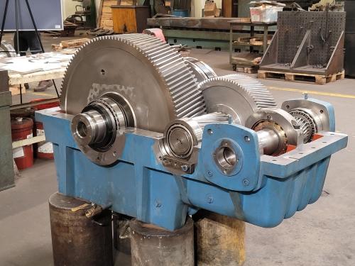 Davis-Standard Gearbox Repair Services from Hard Chrome Solution.